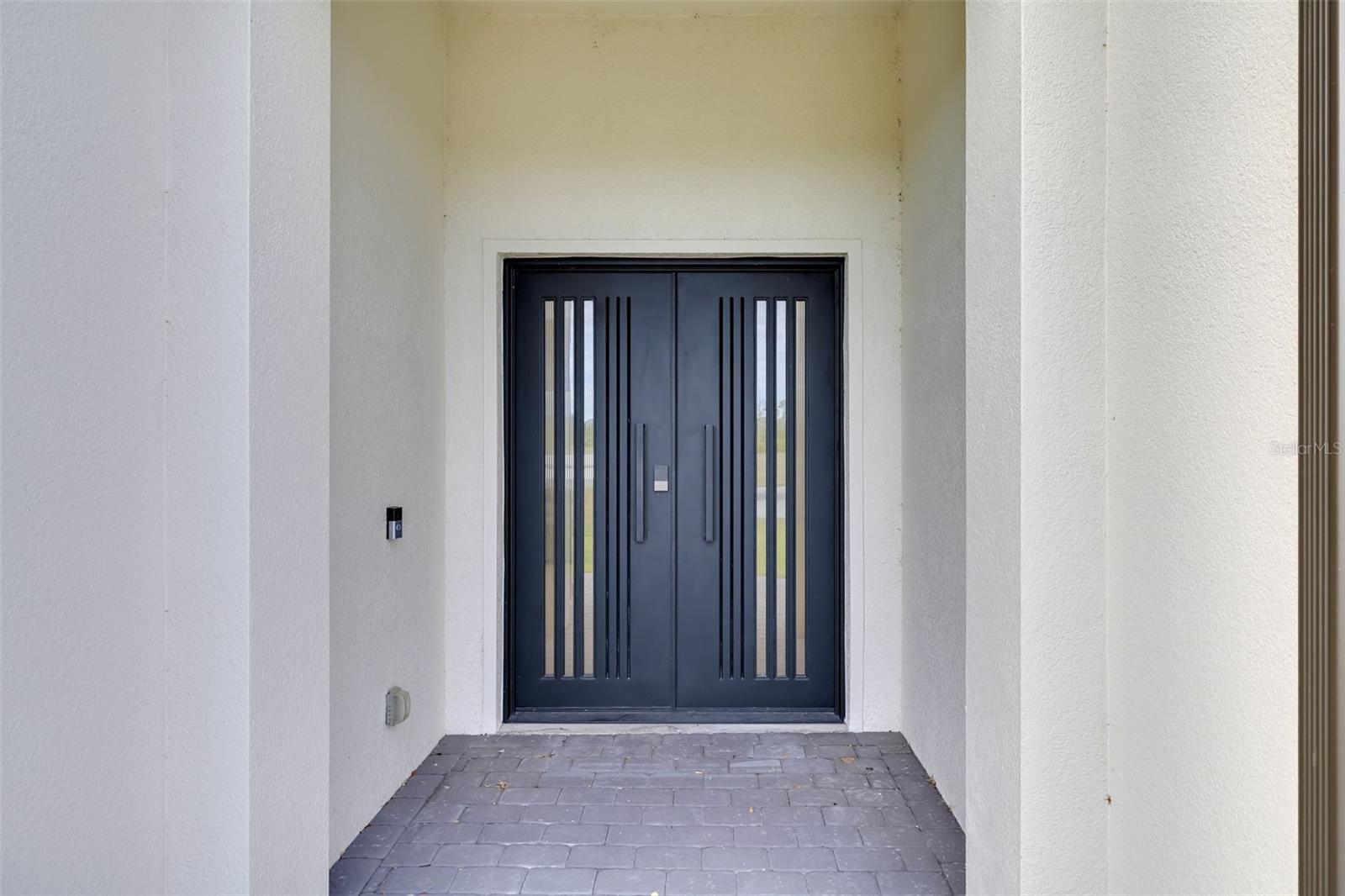 Image 3 of 32 For 4 River Ct  