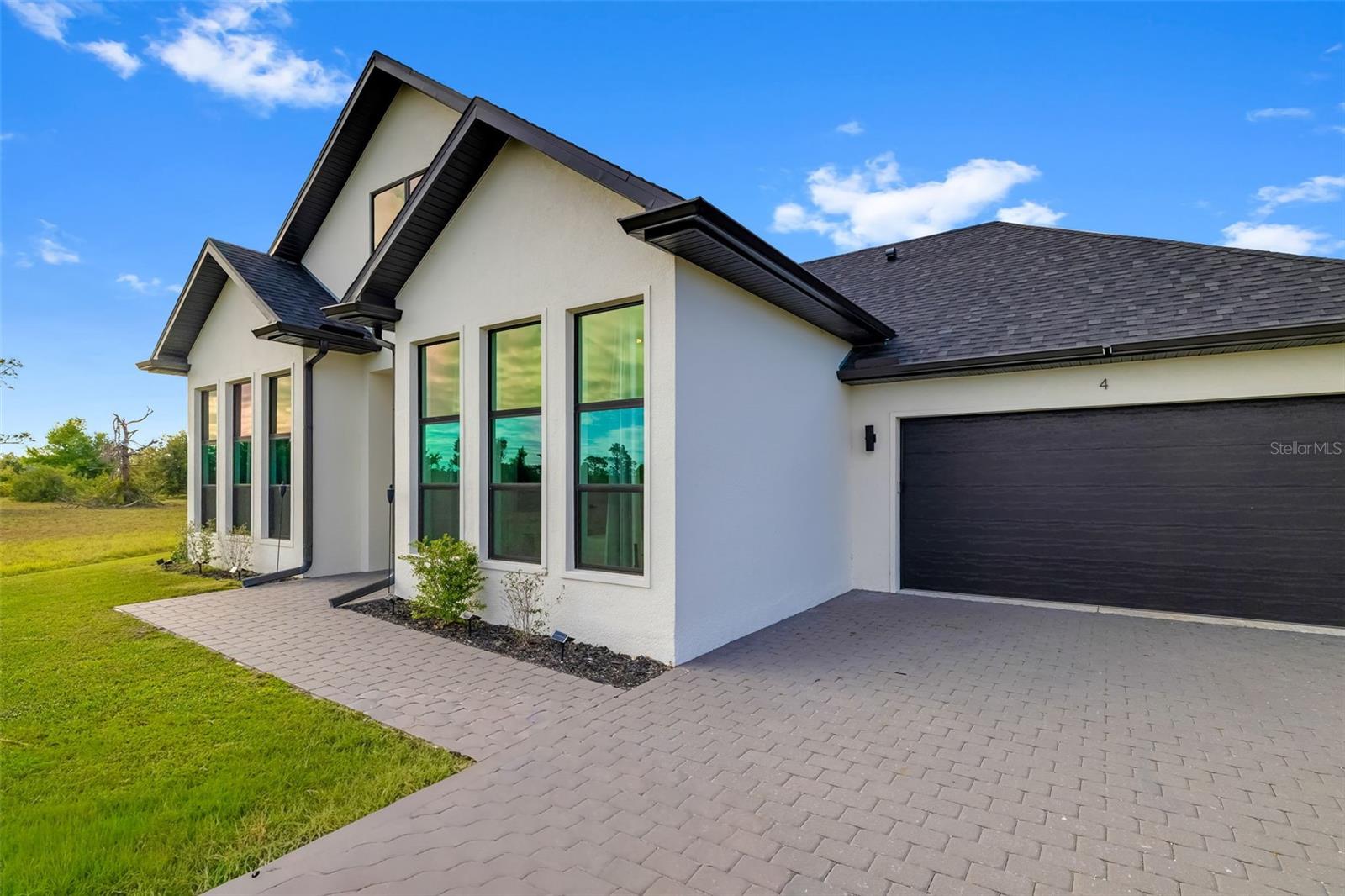 Image 31 of 32 For 4 River Ct  