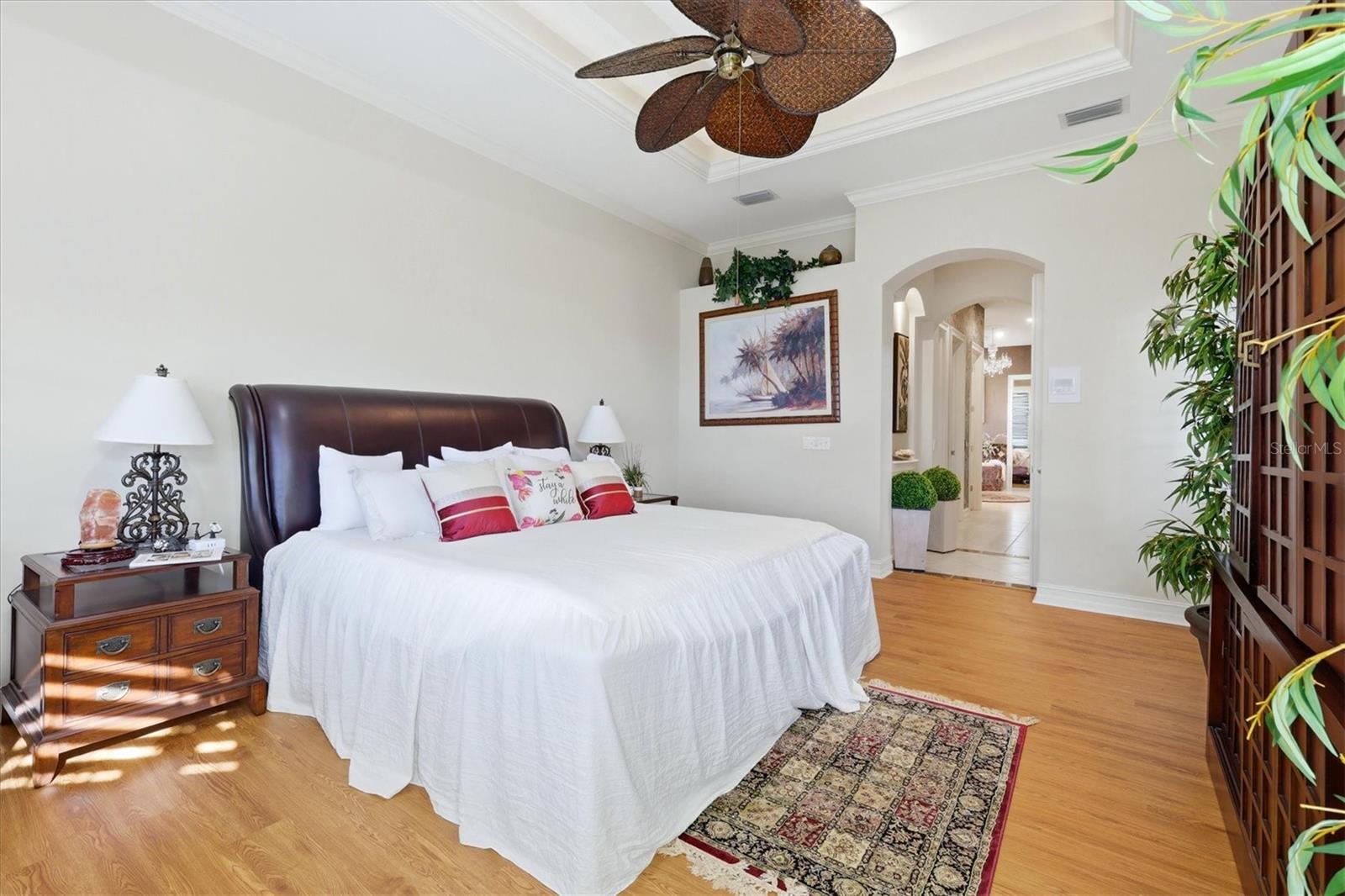 Image 17 of 44 For 1007 3rd Street E
