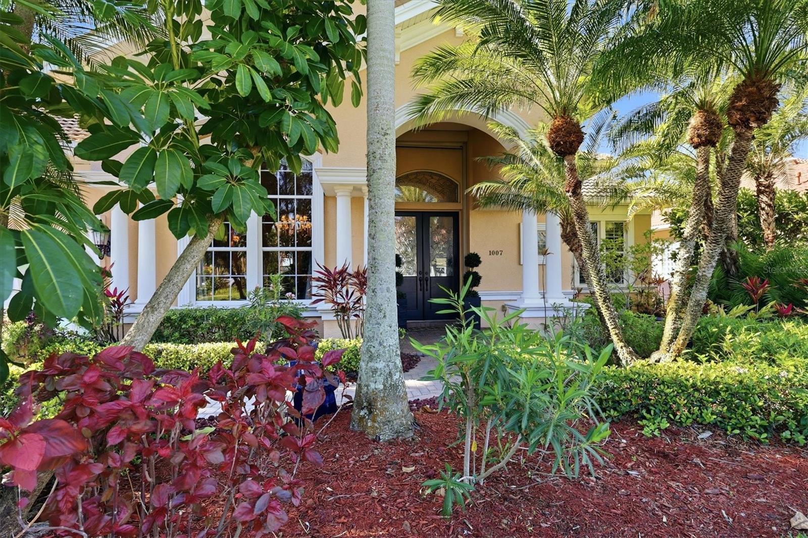 Image 2 of 44 For 1007 3rd Street E
