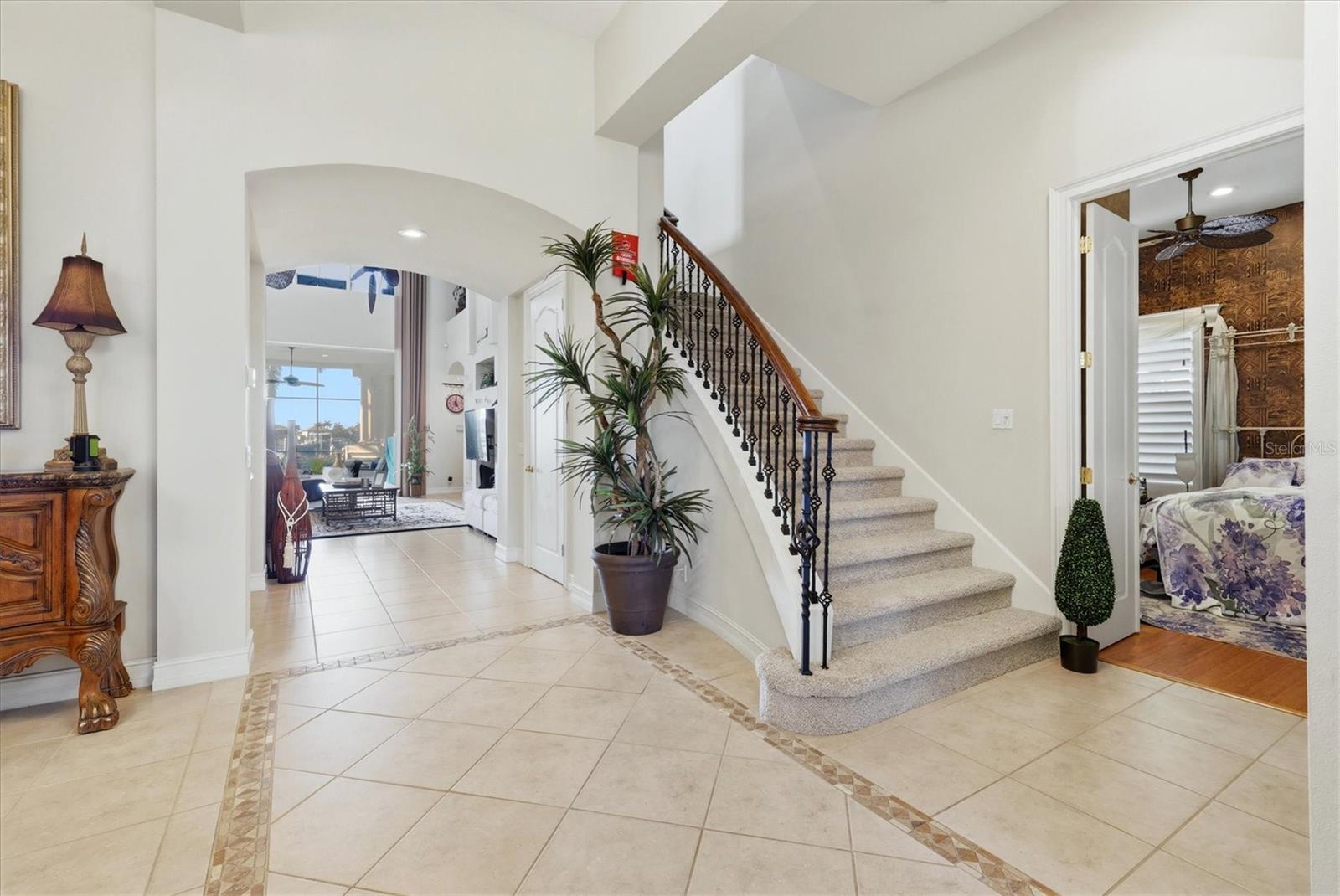 Image 3 of 44 For 1007 3rd Street E