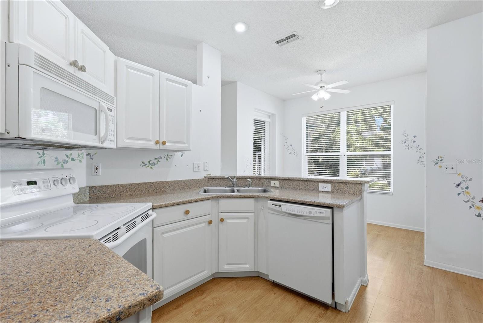 Image 13 of 31 For 5006 45th Street W