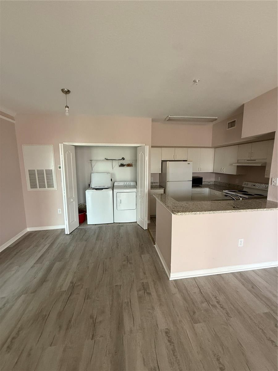 Image 14 of 16 For 4160 Central Sarasota Parkway 624