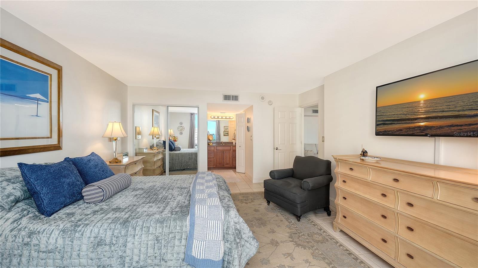 Image 20 of 41 For 1111 Gulfstream Avenue 10e