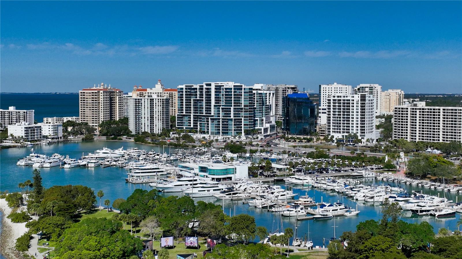 Image 33 of 41 For 1111 Gulfstream Avenue 10e