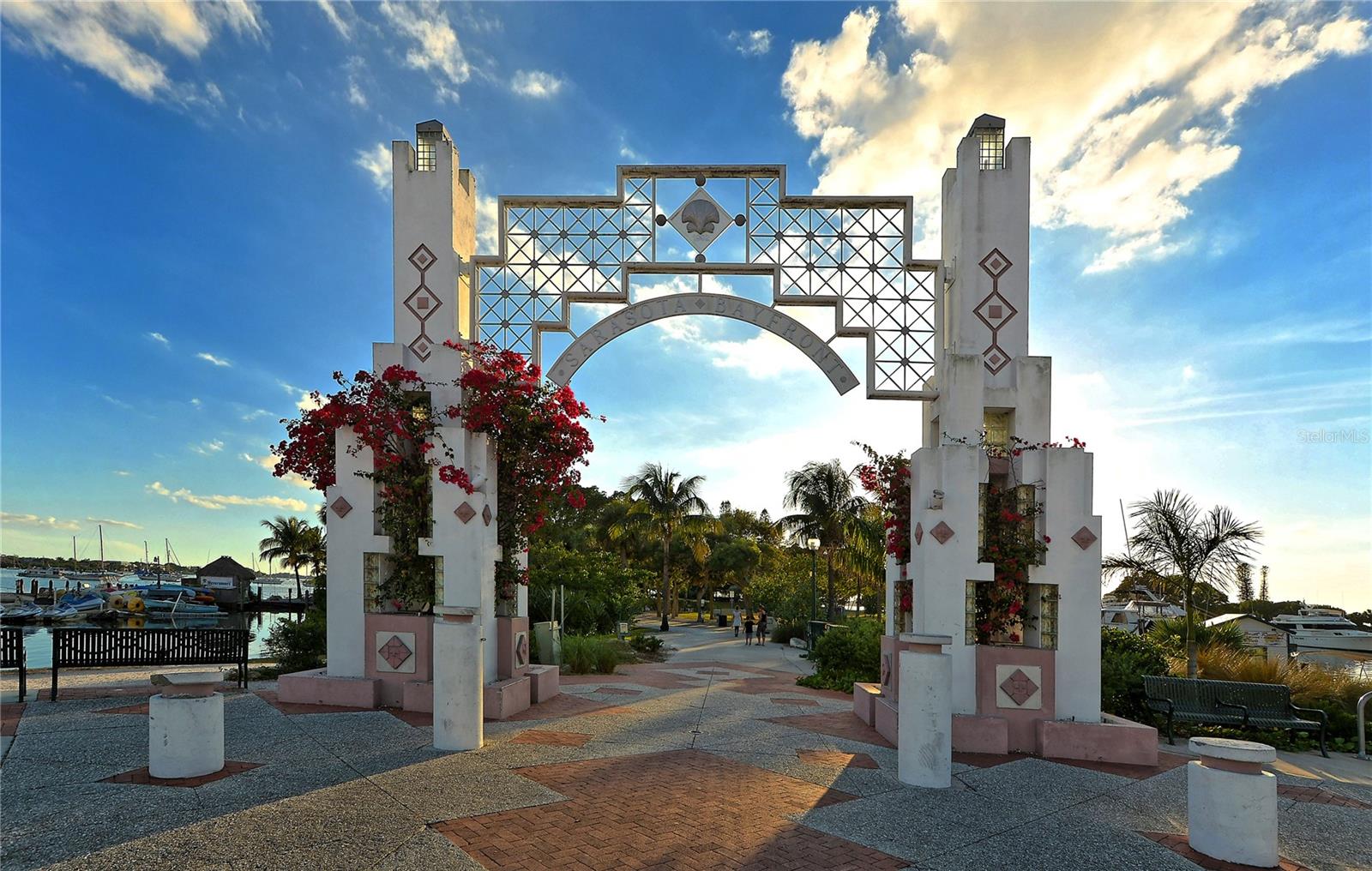 Image 35 of 41 For 1111 Gulfstream Avenue 10e