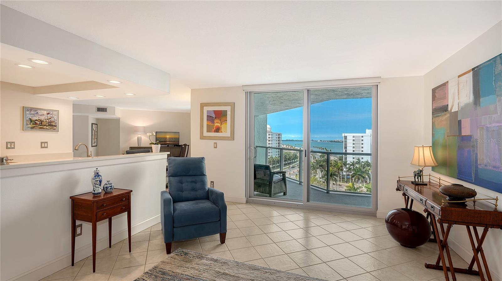 Image 5 of 41 For 1111 Gulfstream Avenue 10e