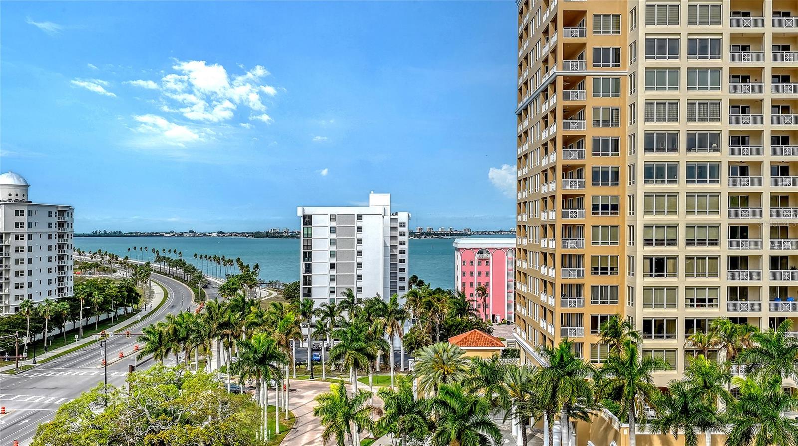 Image 8 of 41 For 1111 Gulfstream Avenue 10e