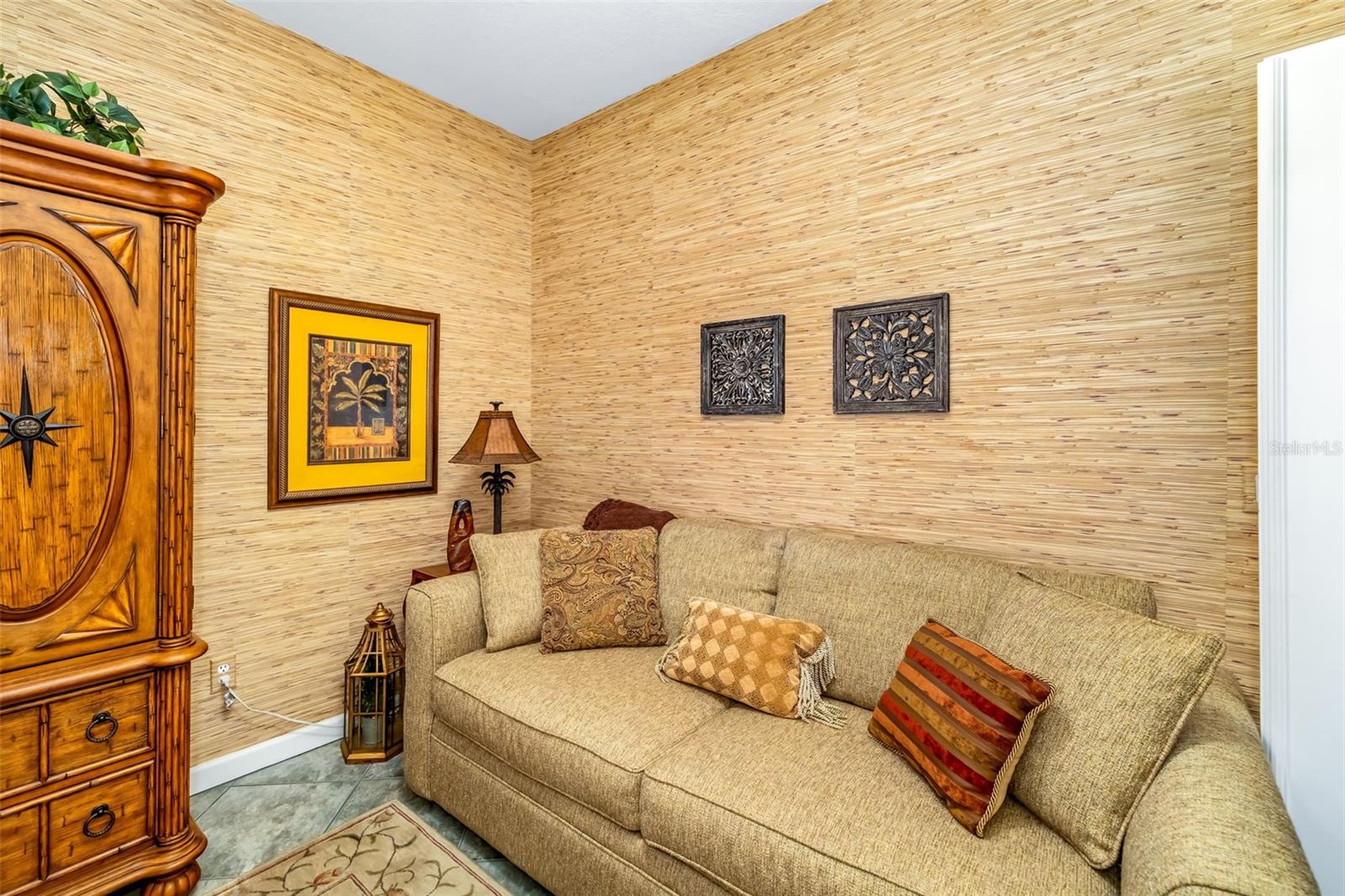 Image 23 of 64 For 1280 Dolphin Bay Way 504