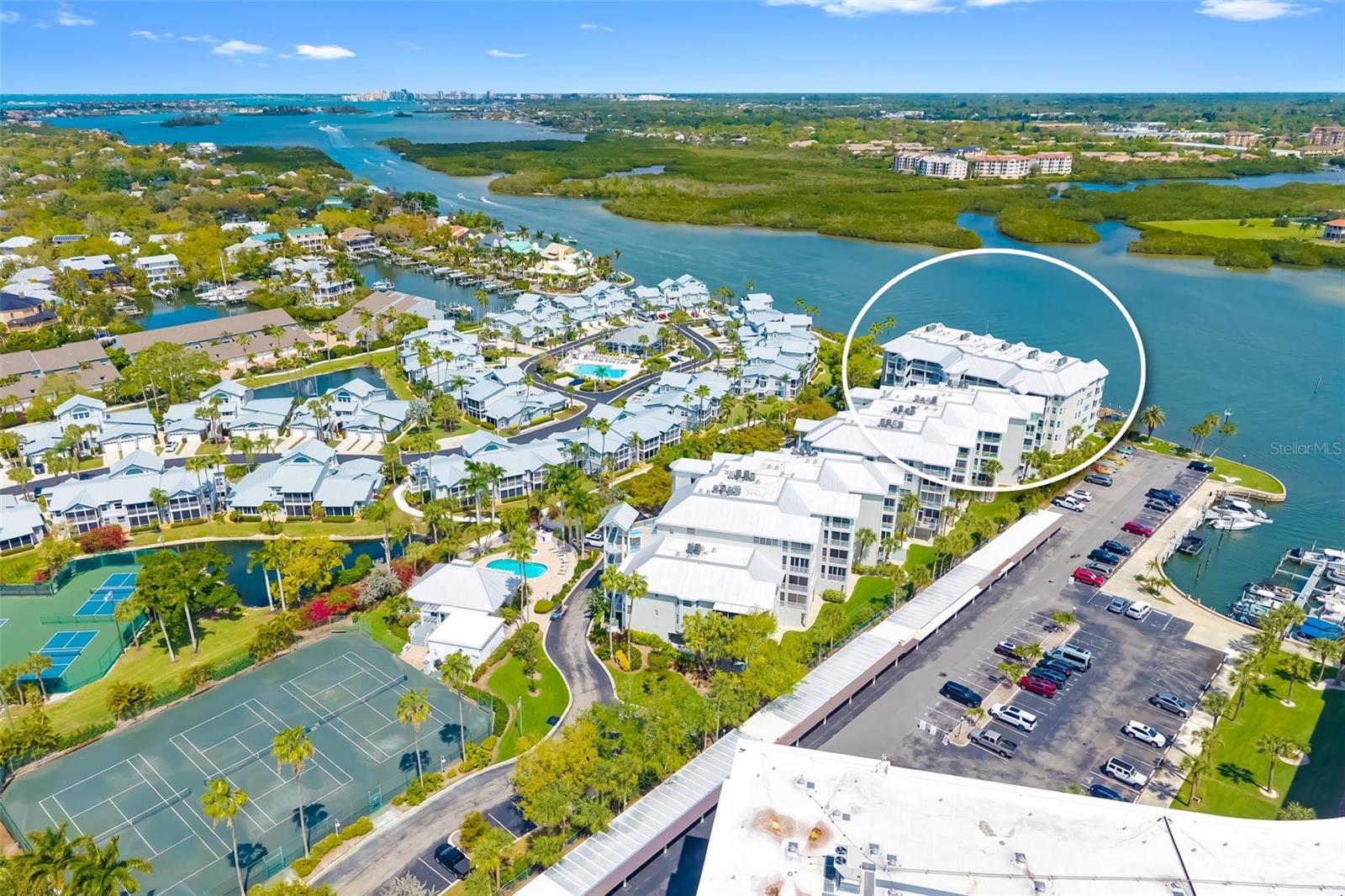 Image 3 of 64 For 1280 Dolphin Bay Way 504