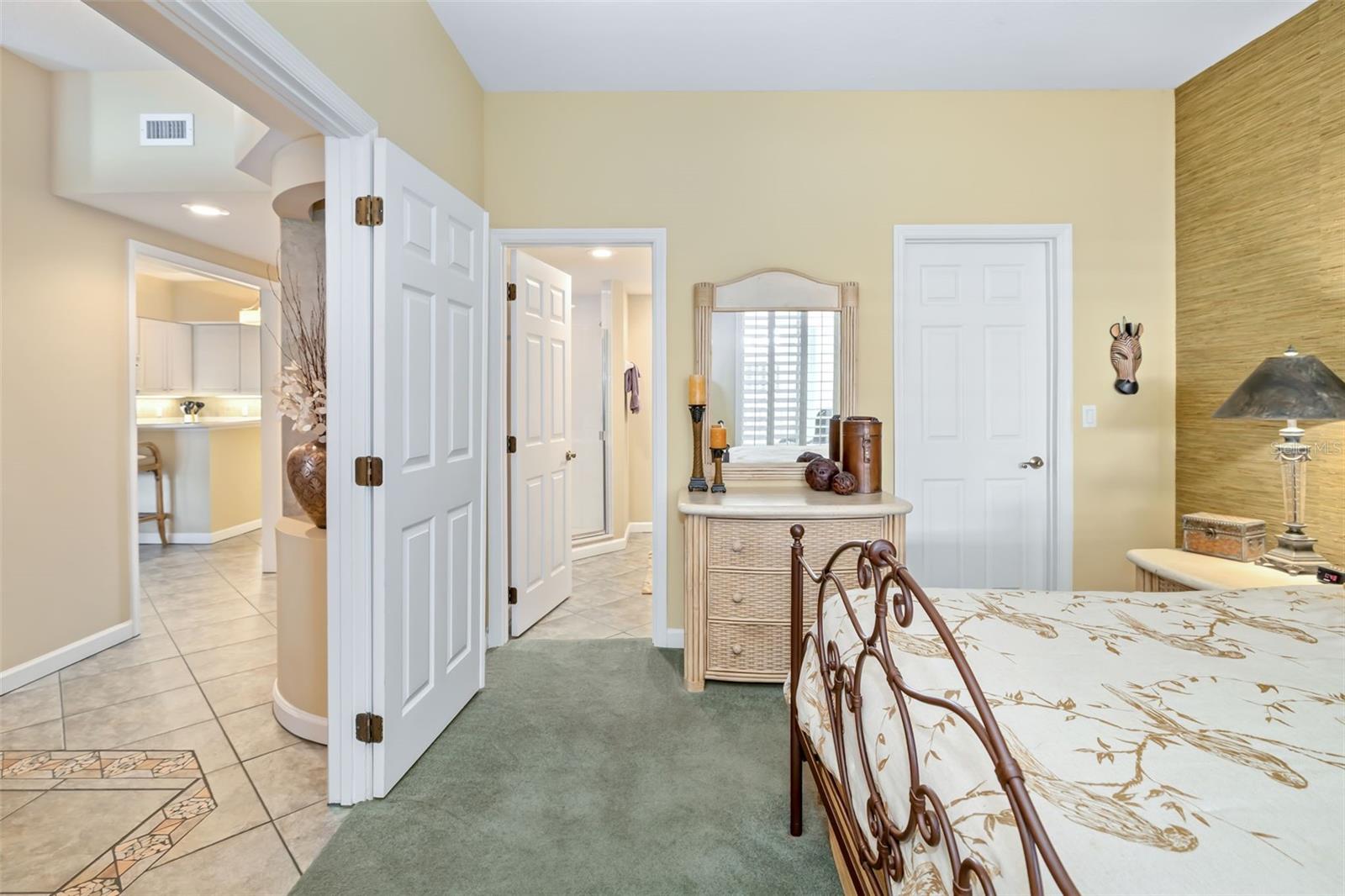 Image 37 of 64 For 1280 Dolphin Bay Way 504