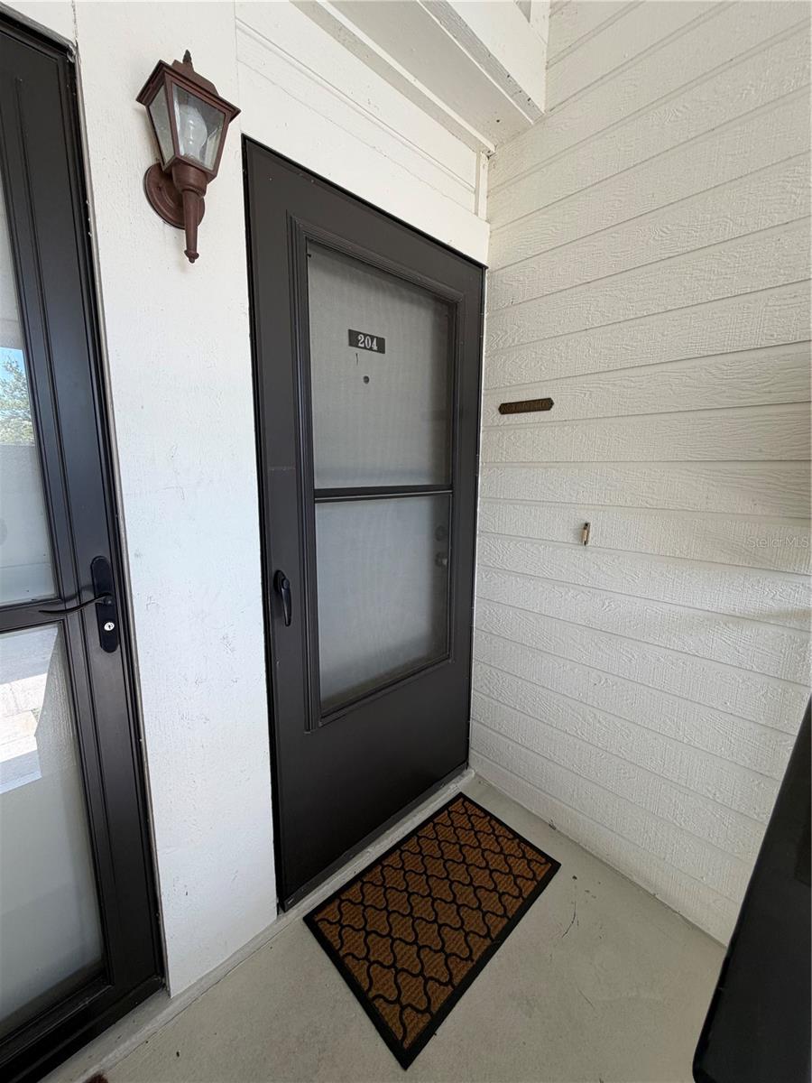 Image 12 of 38 For 204 Windward Place 36