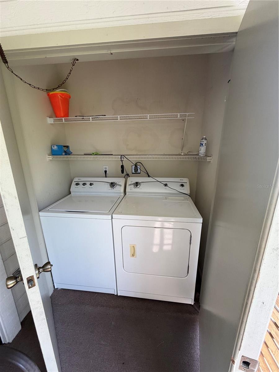 Image 26 of 38 For 204 Windward Place 36