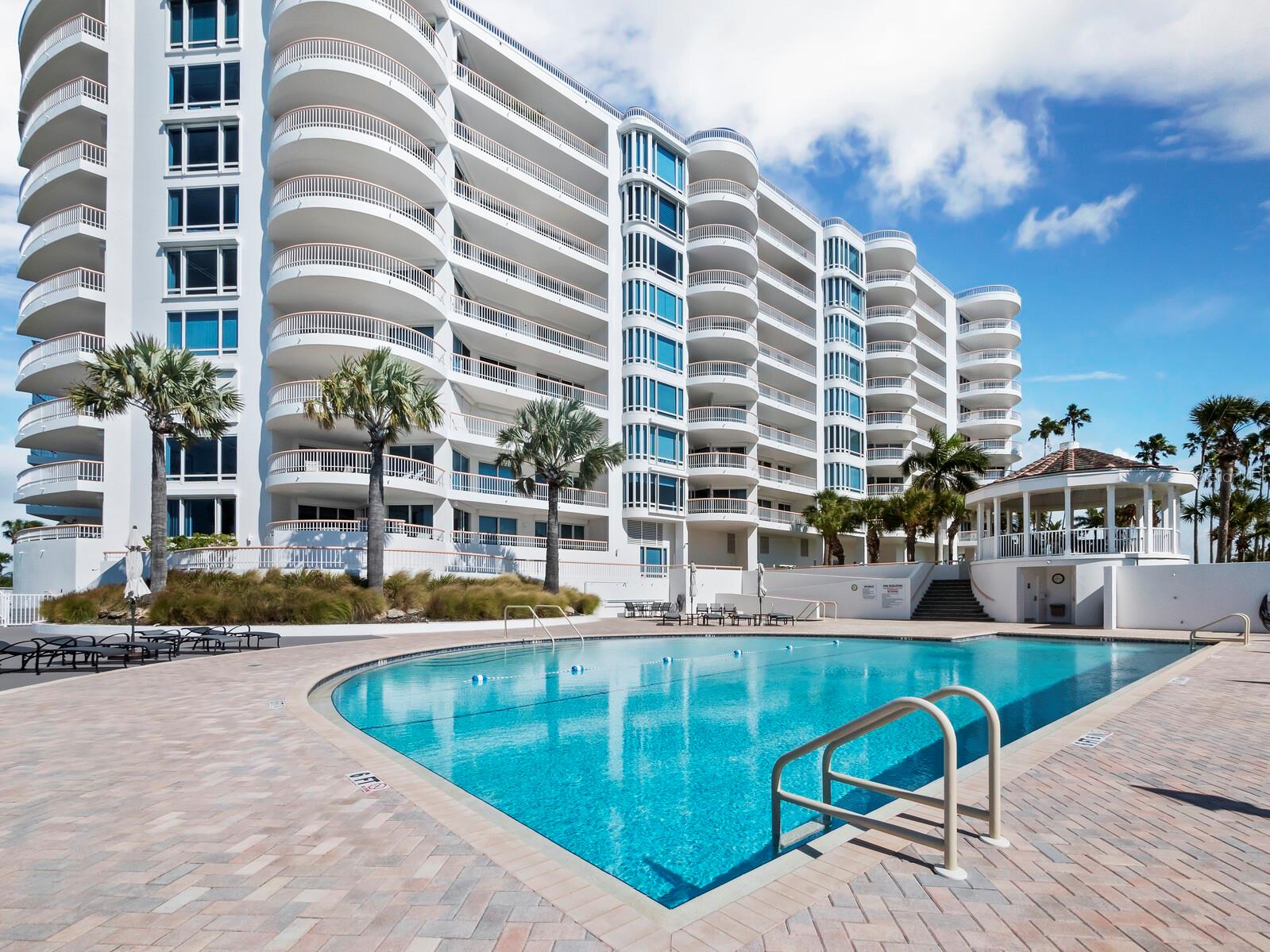 Image 34 of 45 For 455 Longboat Club Road 402