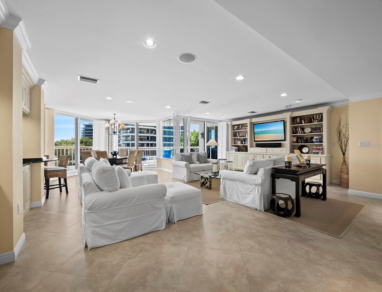 Image 4 of 45 For 455 Longboat Club Road 402