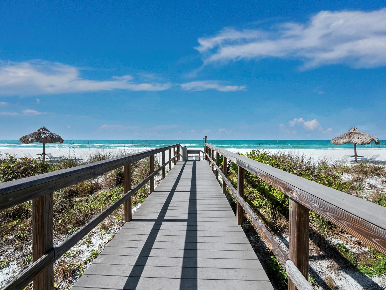 Image 43 of 45 For 455 Longboat Club Road 402