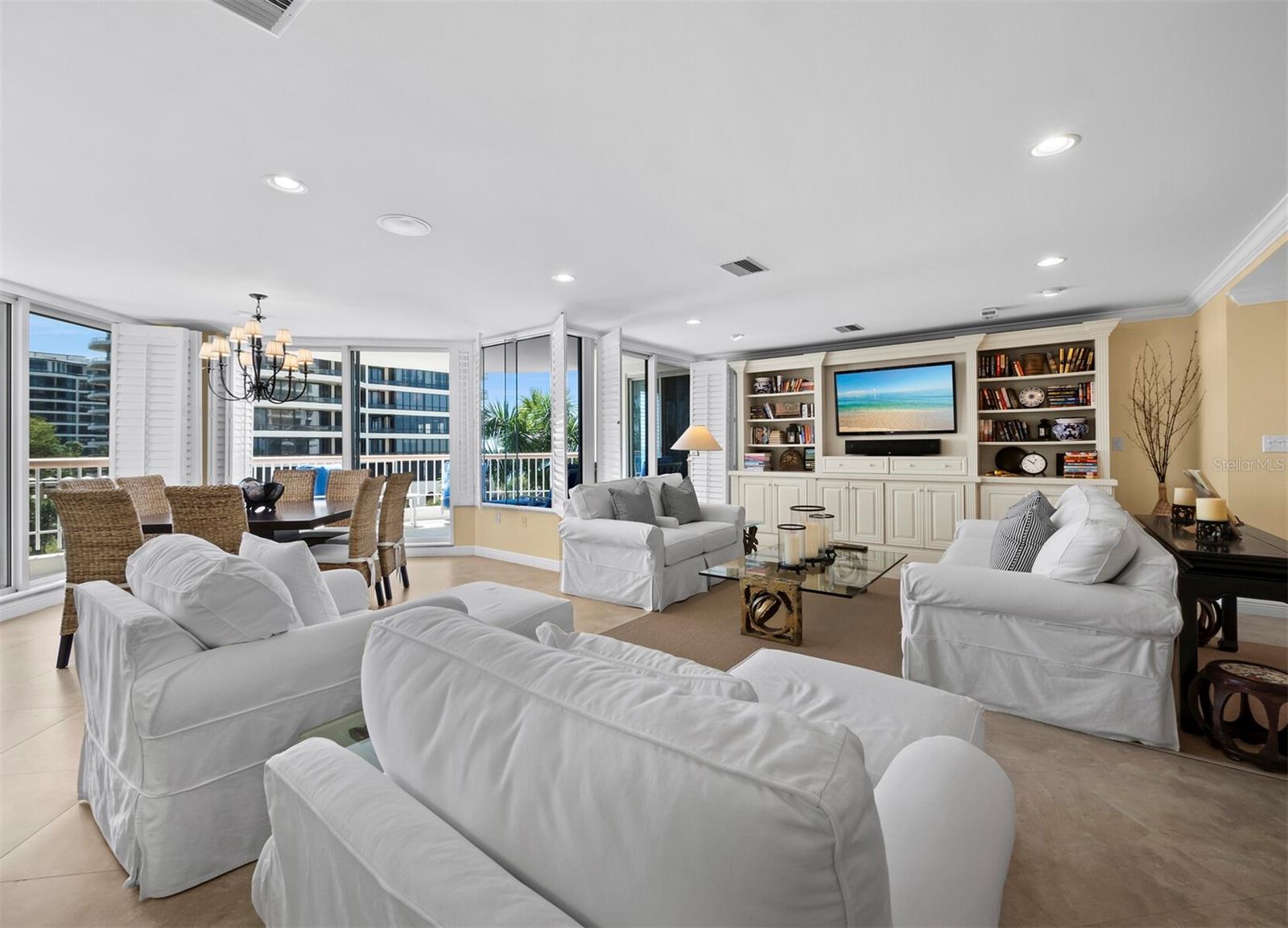 Image 5 of 45 For 455 Longboat Club Road 402