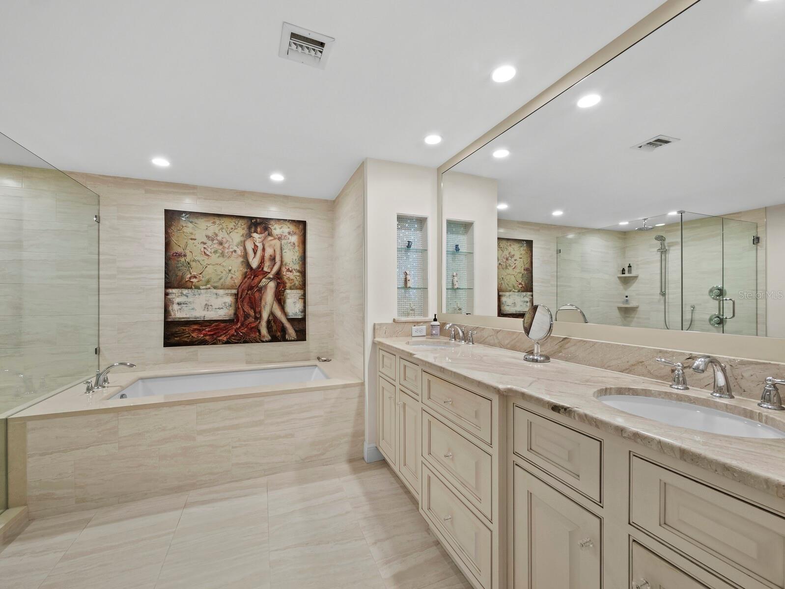 Image 11 of 50 For 1211 Gulf Of Mexico Drive 709