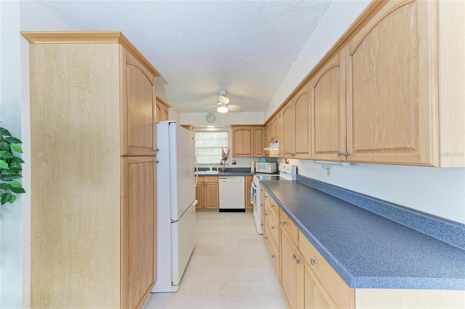 Image 11 of 31 For 3303 Chicago Avenue