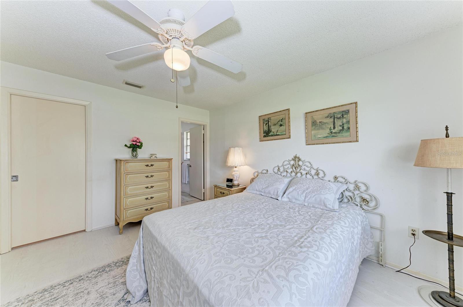 Image 20 of 31 For 3303 Chicago Avenue