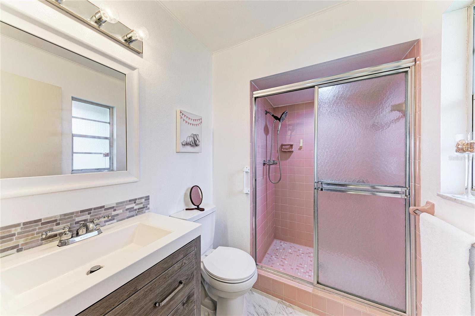 Image 22 of 31 For 3303 Chicago Avenue