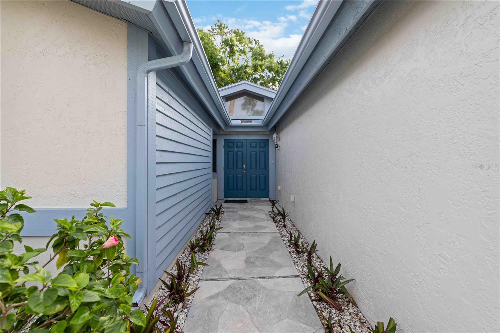 Image 2 of 28 For 7795 Pine Trace