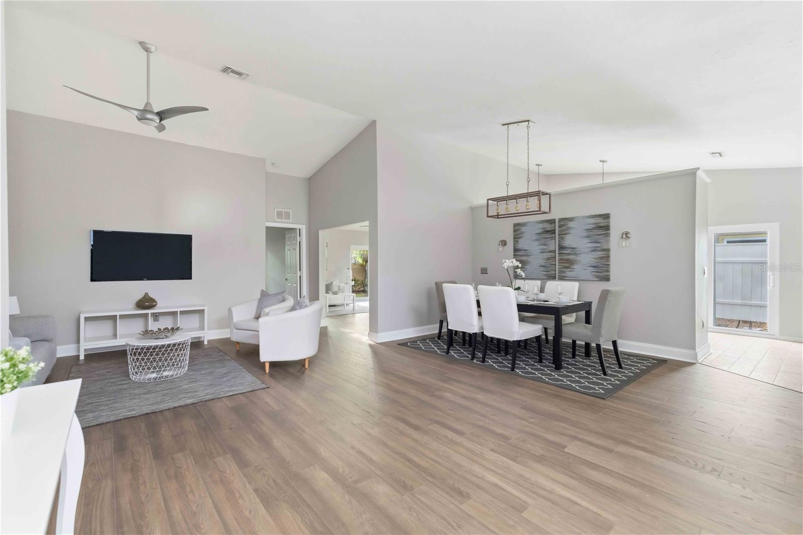 Image 4 of 28 For 7795 Pine Trace