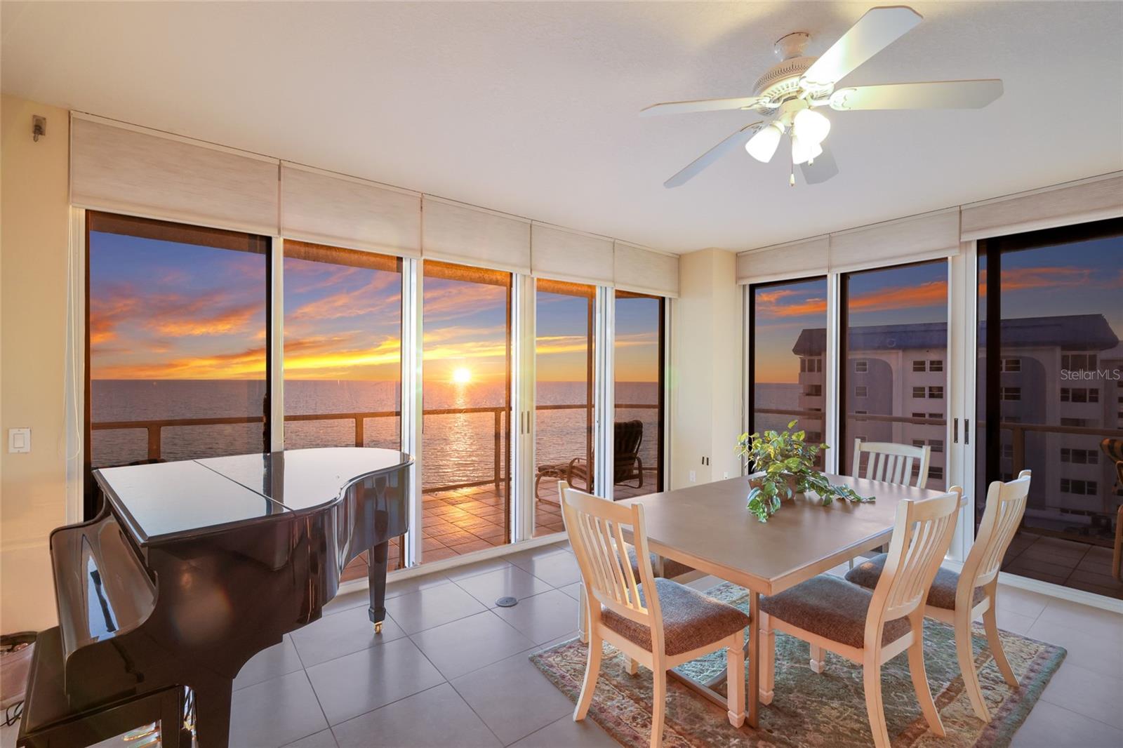 Image 10 of 66 For 1800 Benjamin Franklin Drive B1006