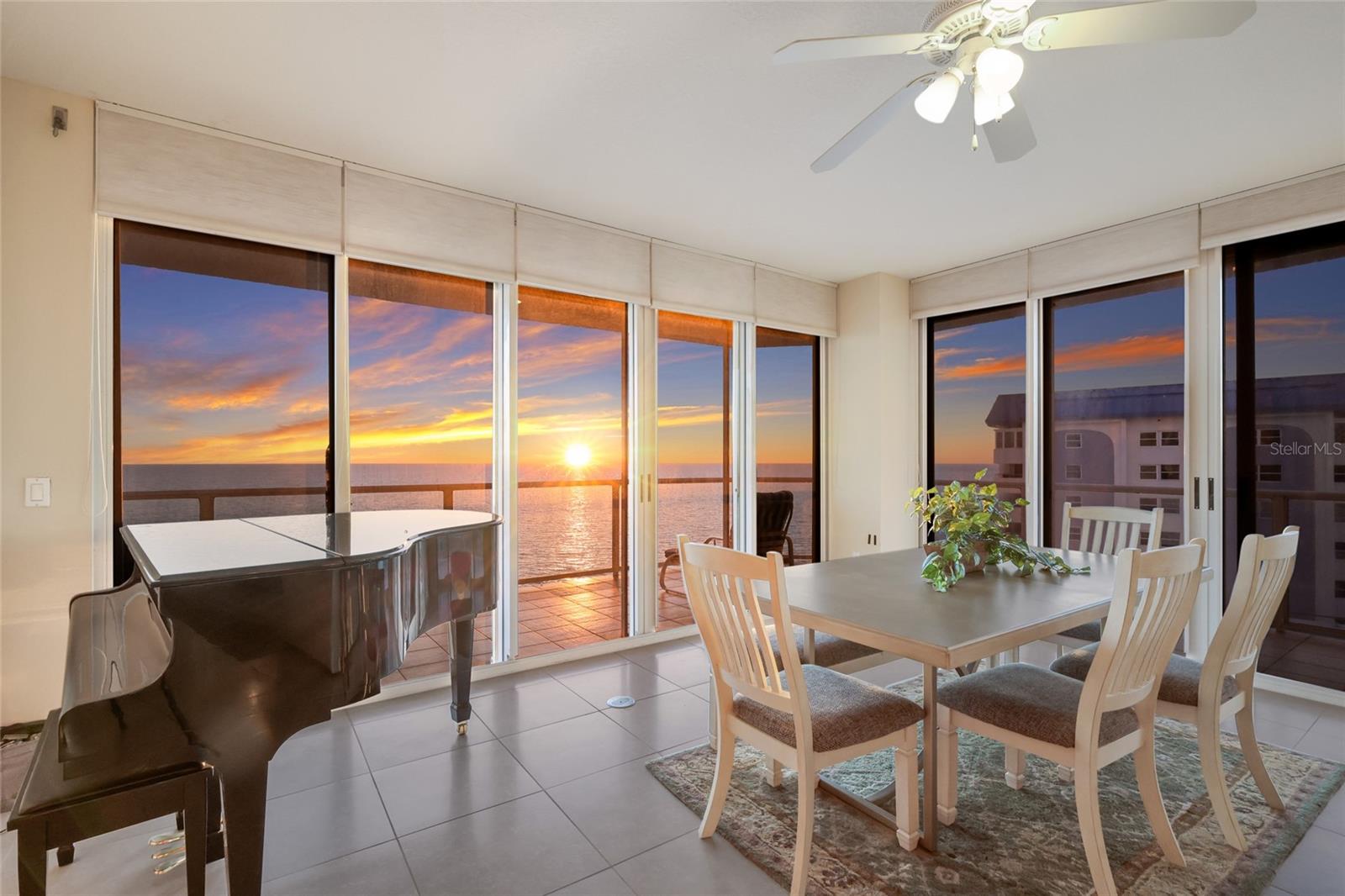 Image 11 of 66 For 1800 Benjamin Franklin Drive B1006