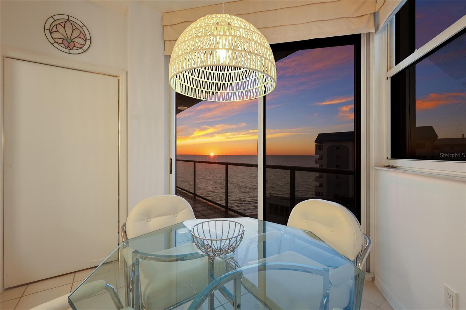 Image 18 of 66 For 1800 Benjamin Franklin Drive B1006