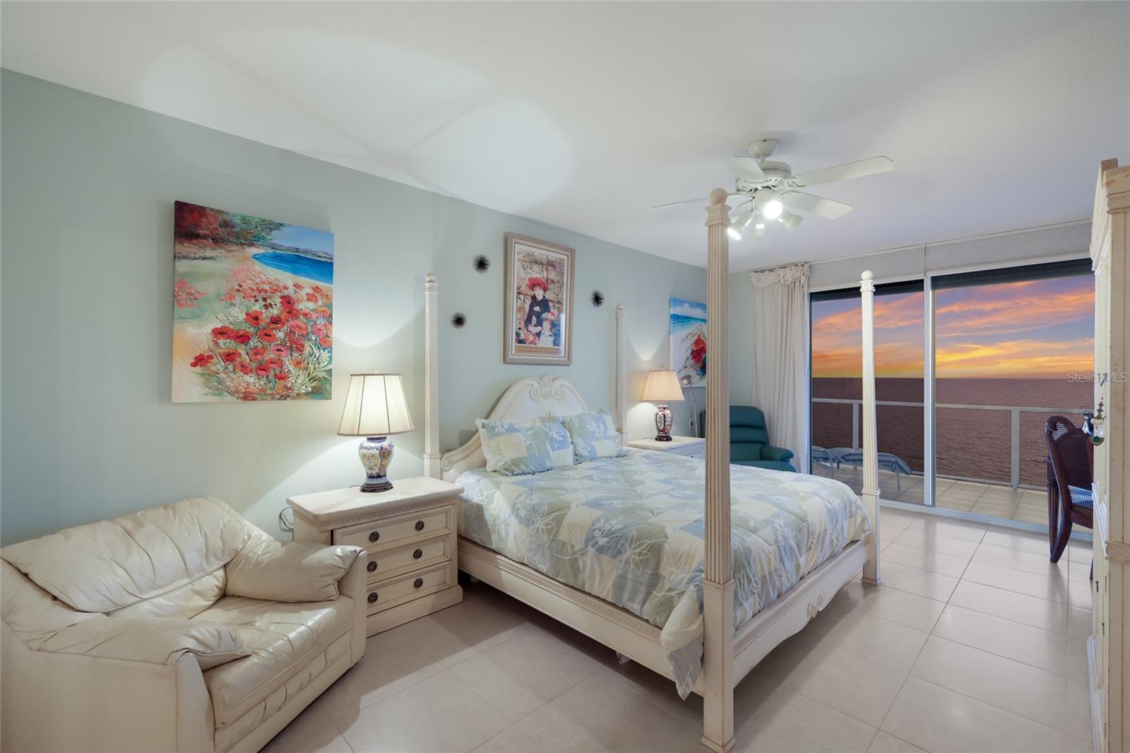 Image 25 of 66 For 1800 Benjamin Franklin Drive B1006