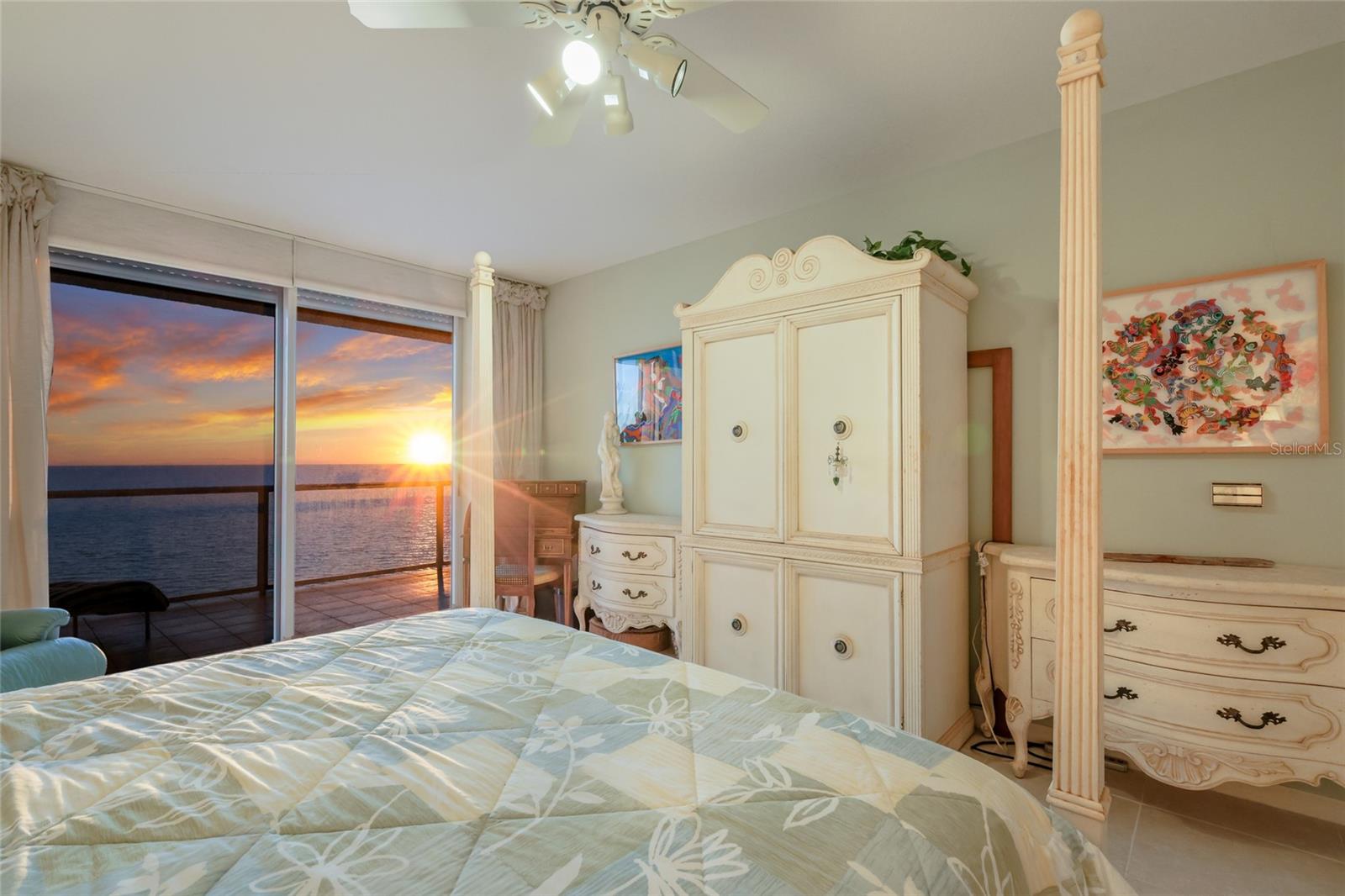 Image 27 of 66 For 1800 Benjamin Franklin Drive B1006