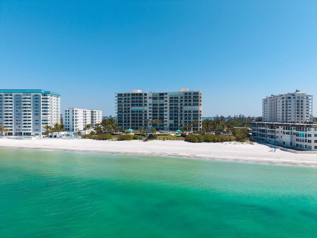 Image 35 of 66 For 1800 Benjamin Franklin Drive B1006