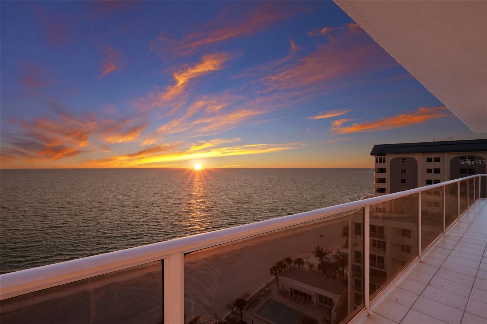 Image 38 of 66 For 1800 Benjamin Franklin Drive B1006