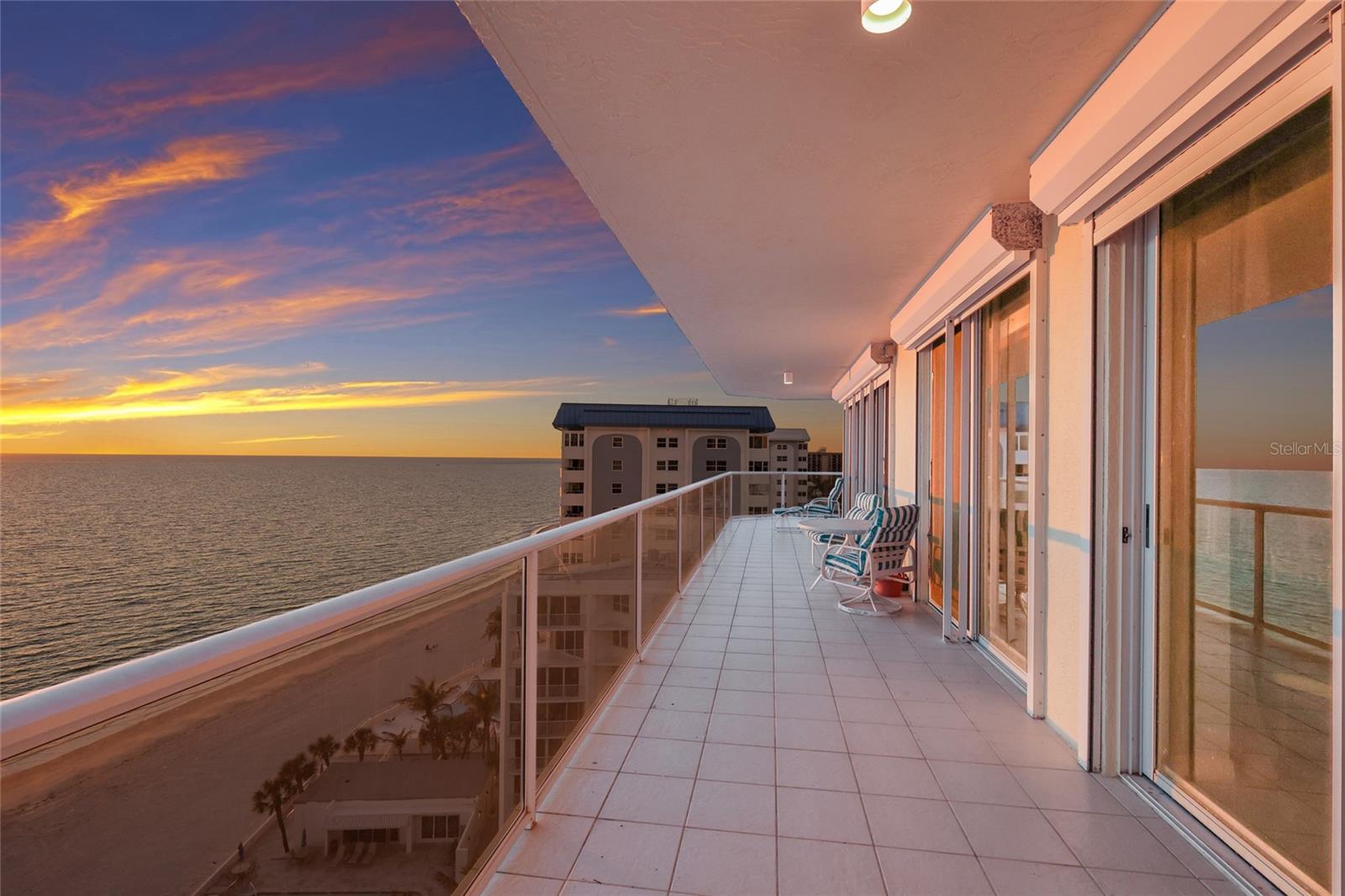 Image 39 of 66 For 1800 Benjamin Franklin Drive B1006