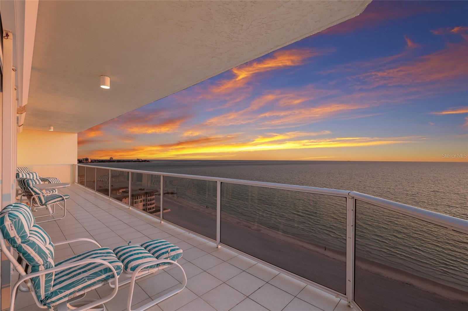 Image 43 of 66 For 1800 Benjamin Franklin Drive B1006