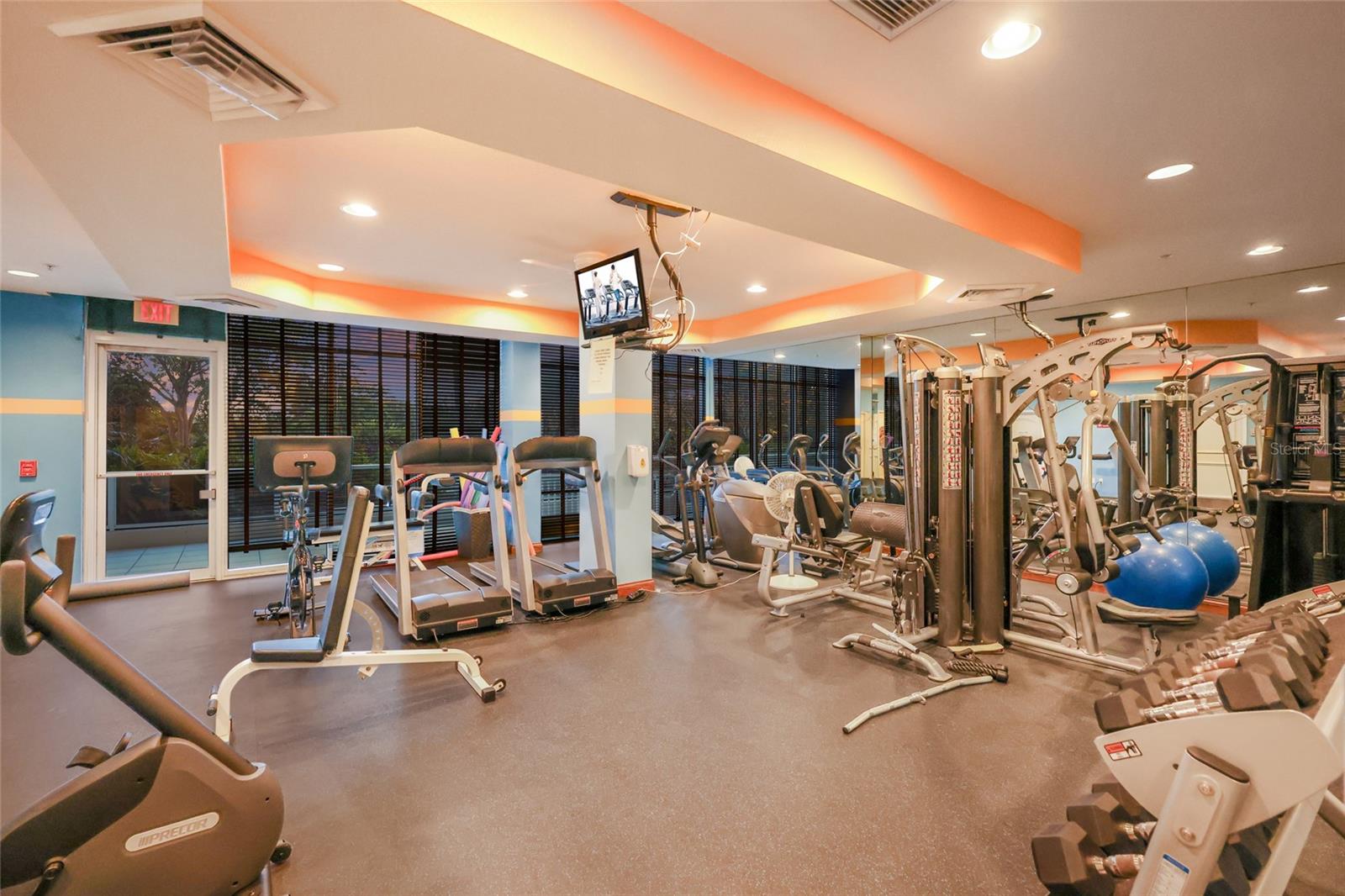 Image 52 of 66 For 1800 Benjamin Franklin Drive B1006