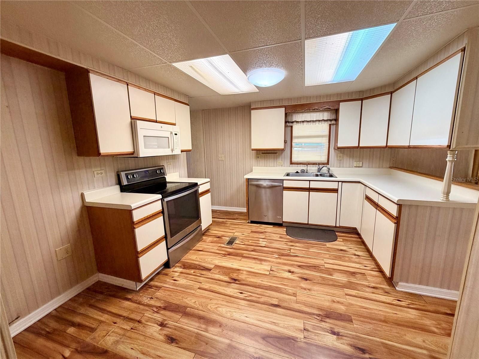Image 4 of 15 For 6363 Kilepa Court