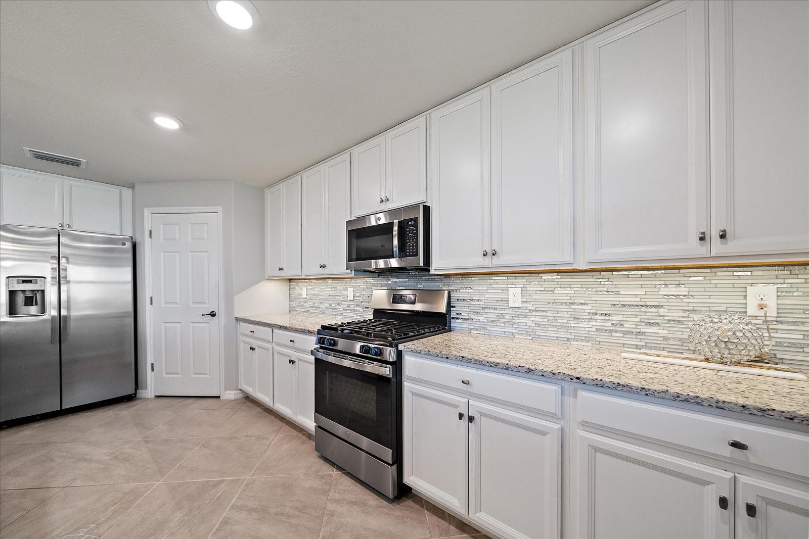 Image 12 of 58 For 18027 Gawthrop Drive 101