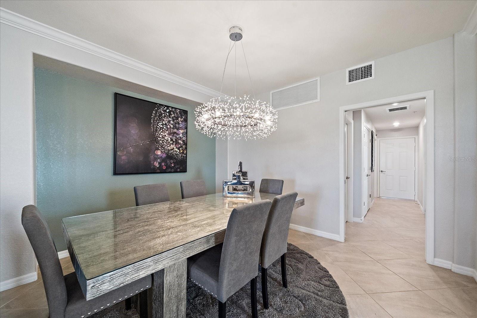 Image 18 of 58 For 18027 Gawthrop Drive 101