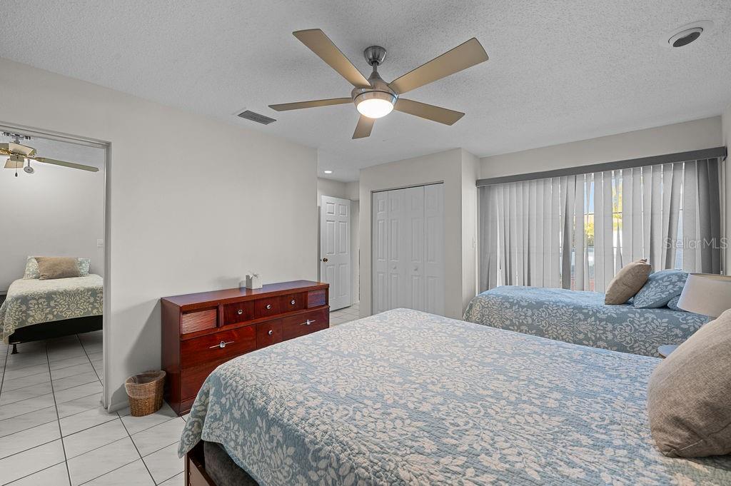 Image 18 of 49 For 561 Birdie Lane