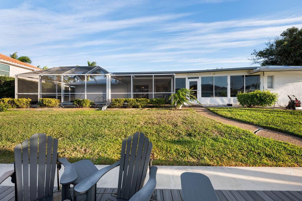 Image 28 of 49 For 561 Birdie Lane