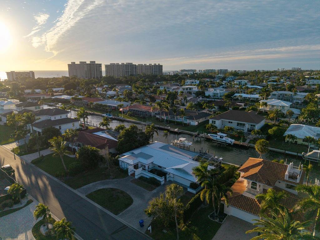 Image 32 of 49 For 561 Birdie Lane