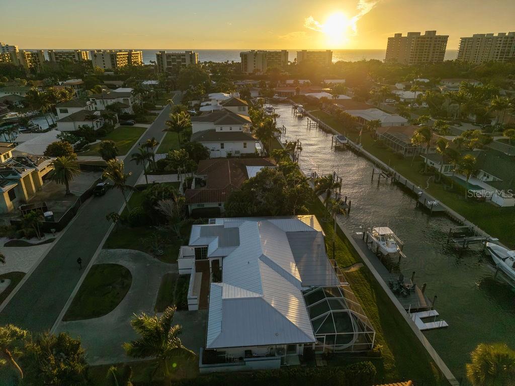 Image 37 of 49 For 561 Birdie Lane