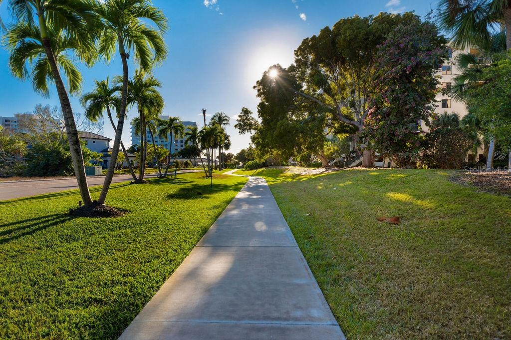 Image 45 of 49 For 561 Birdie Lane