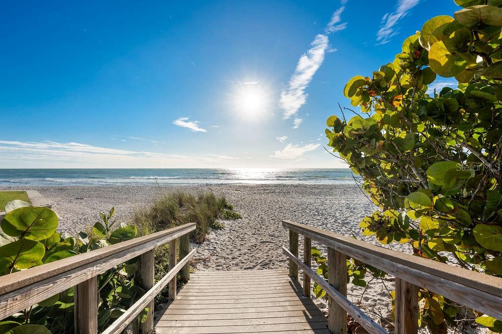 Image 47 of 49 For 561 Birdie Lane