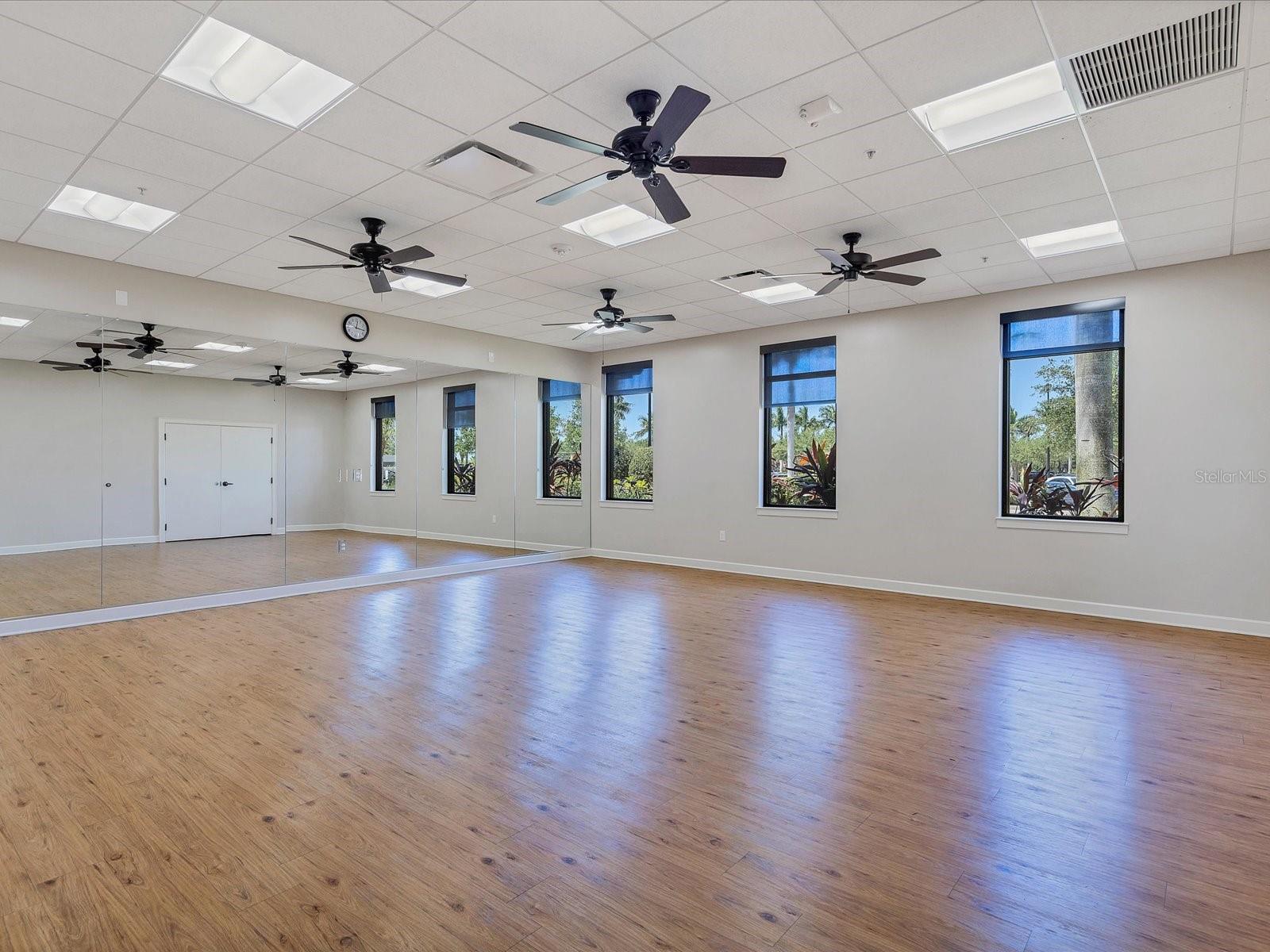 Image 46 of 62 For 10424 Crooked Creek Drive