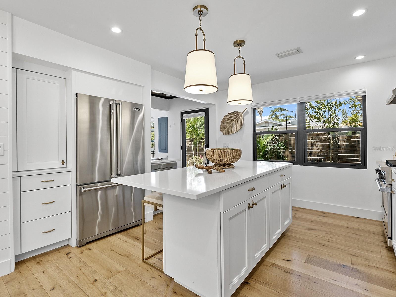 Image 10 of 32 For 617 Madison Court