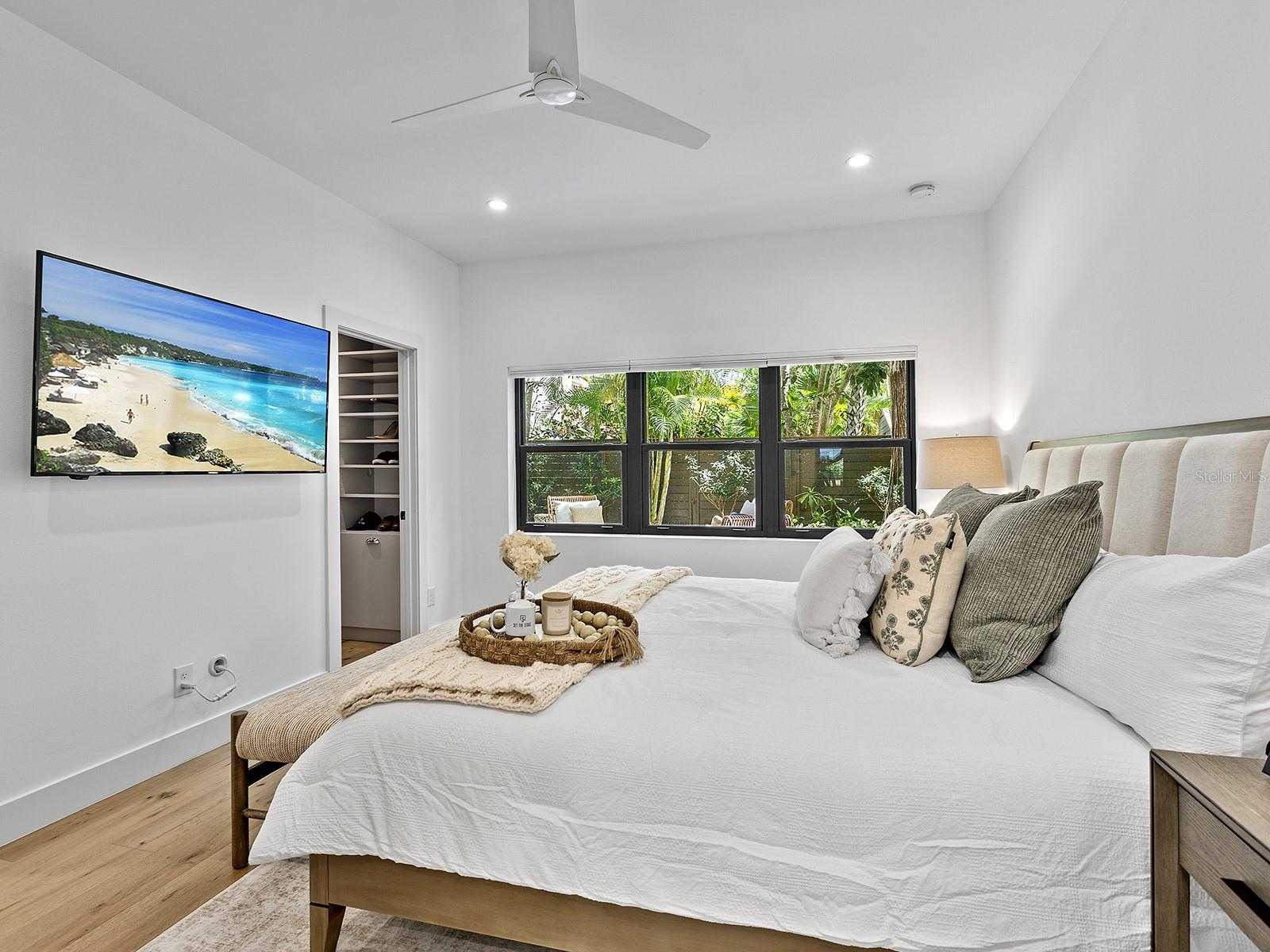 Image 16 of 32 For 617 Madison Court