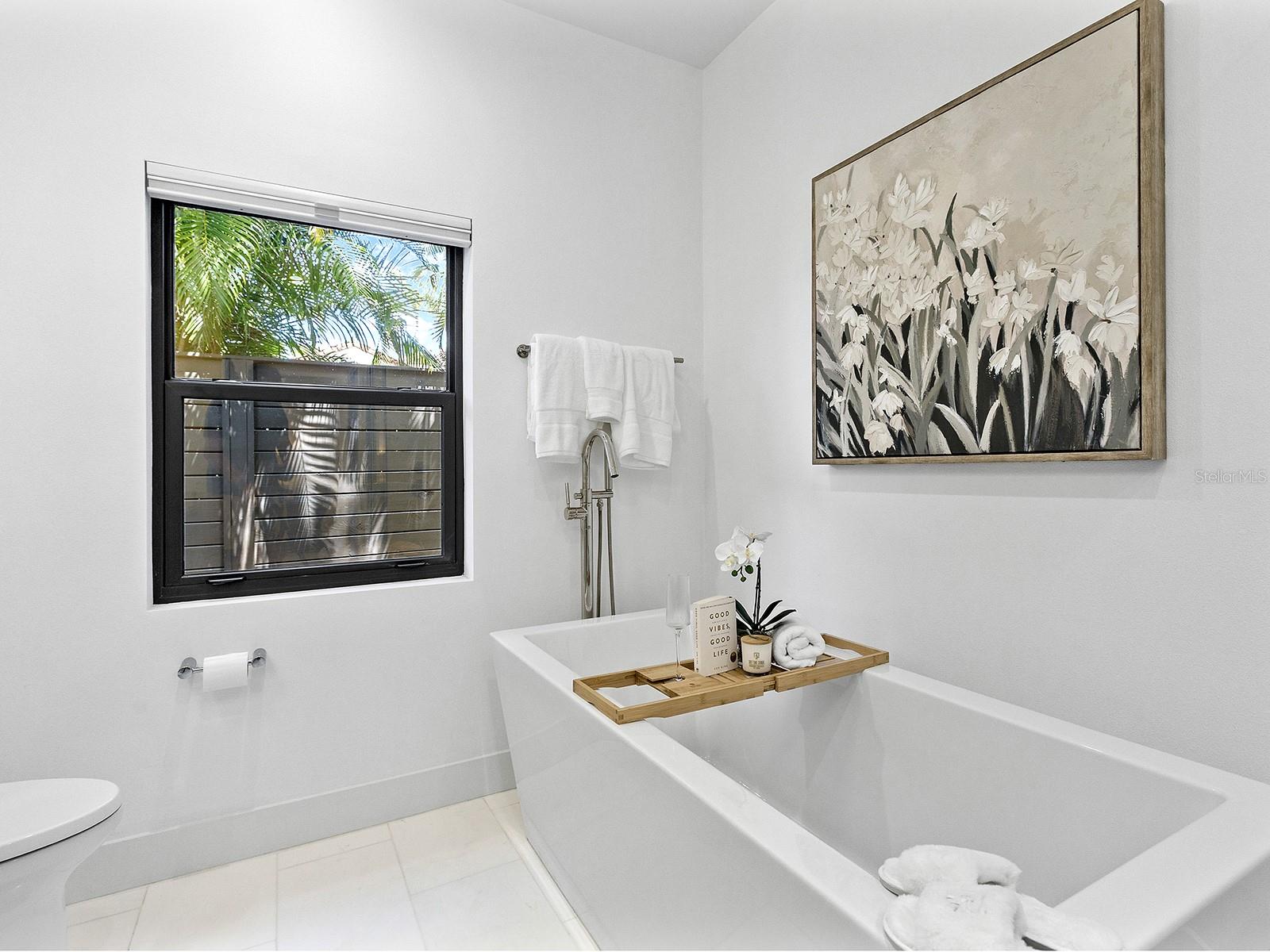 Image 18 of 32 For 617 Madison Court